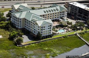 Courtyard Charleston Waterfront