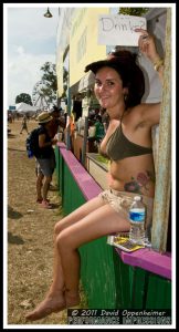 Bonnaroo Crowd Photos - Bonnaroo Girls, Crowds & More - 2010 Bonnaroo Music Festival Photos - © 2011 David Oppenheimer