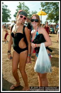 Bonnaroo Crowd Photos - Bonnaroo Girls, Crowds & More - 2010 Bonnaroo Music Festival Photos - © 2011 David Oppenheimer