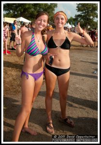 Bonnaroo Crowd Photos - Bonnaroo Girls, Crowds & More - 2010 Bonnaroo Music Festival Photos - © 2011 David Oppenheimer