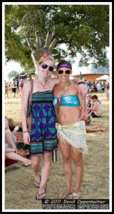 Bonnaroo Crowd Photos - Bonnaroo Girls, Crowds & More - 2010 Bonnaroo Music Festival Photos - © 2011 David Oppenheimer