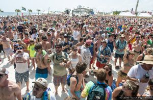 Hangout Music Festival Crowd Photos