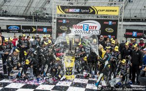 Kasey Kahne in Winner's Circle at Bristol Motor Speedway during NASCAR Sprint Cup Food City 500