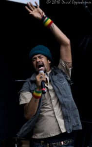 Michael Franti & Spearhead