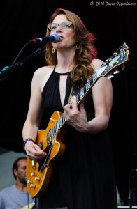 Susan Tedeschi with the Derek Trucks Band